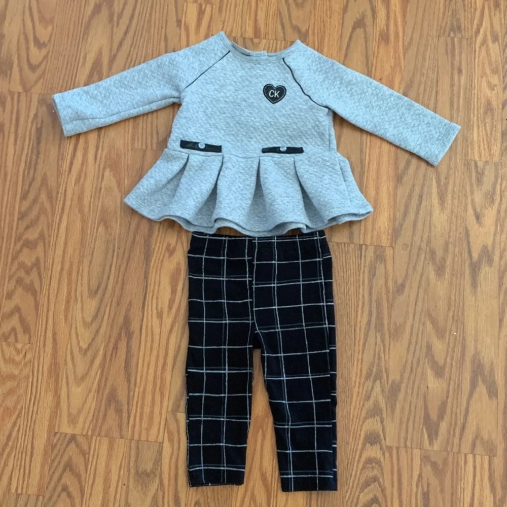 Brand NEW CALVIN KLIEN BABY FIT